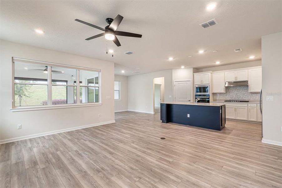 Spacious, unfurnished interior of a new home in Willow Ridge, Montverde (Image 27).