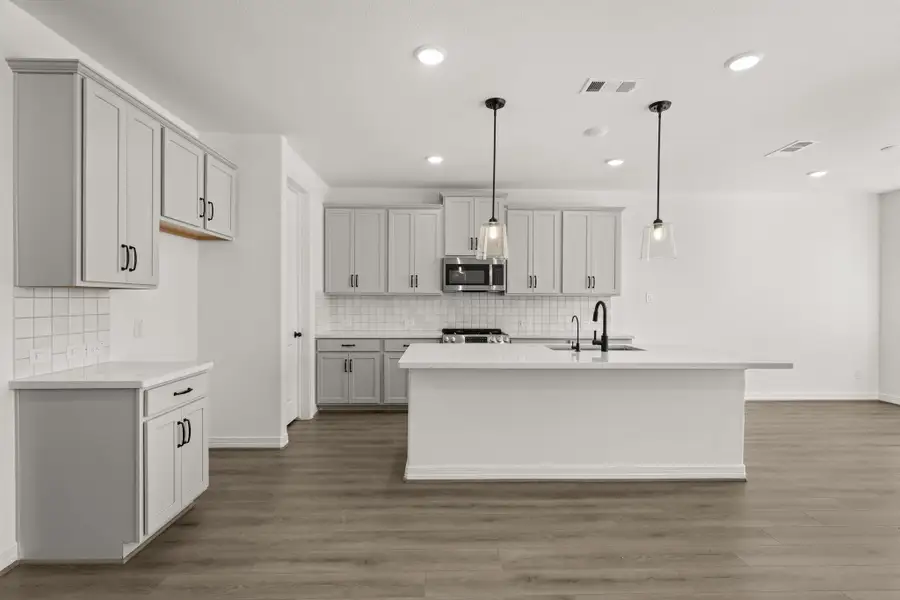 Note: Sample product photo. Actual exterior and interior selections may vary by homesite. Photo may be virtually staged Note: Sample product photo. Actual exterior and interior selections may vary by homesite. Photo may be virtually staged