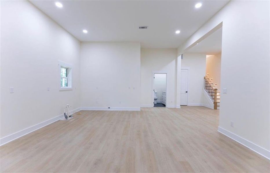 Spacious, unfurnished interior of a new home in , Peachtree Corners (Image 40).