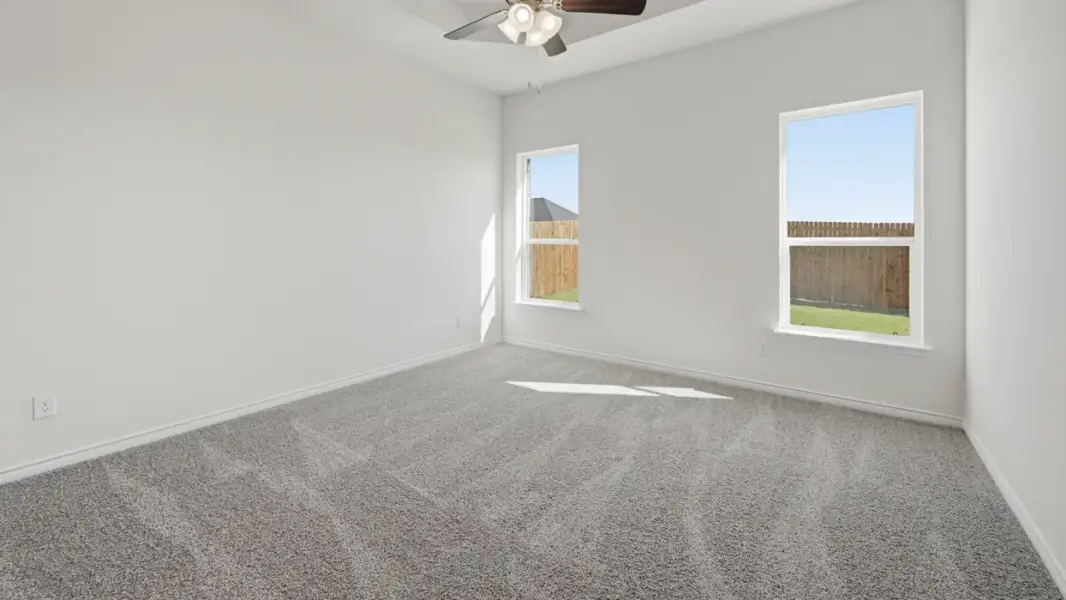 Spacious, unfurnished interior of a new home in Madera, Royse City (Image 24).
