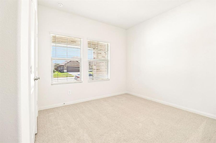 Spacious, unfurnished interior of a new home in Stella Hills, Denton (Image 22).