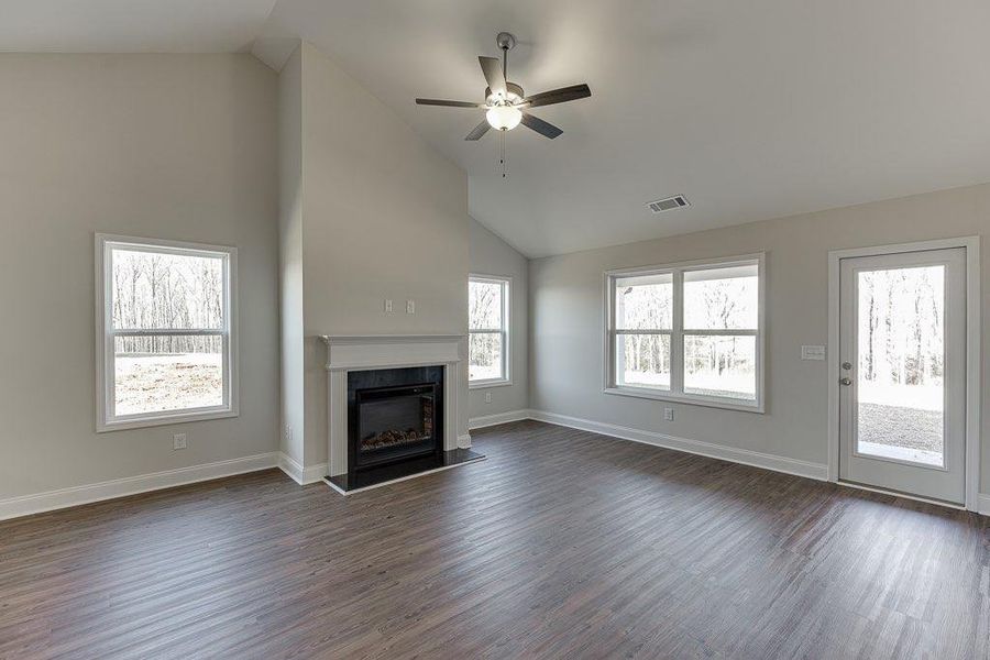 Spacious, unfurnished interior of a new home in , Carnesville (Image 26).