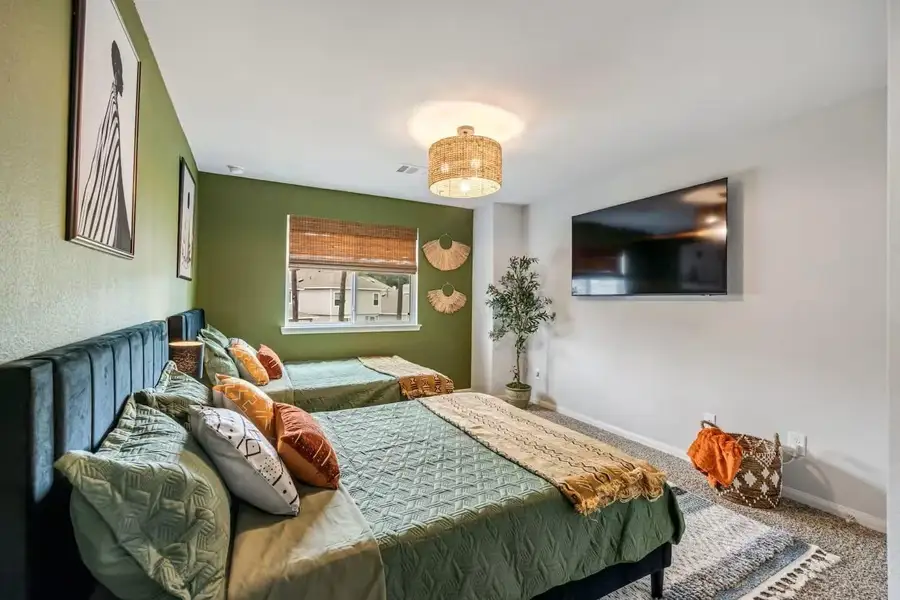 Furnished interior view inside a new home in Imperial Heights, Houston (Image 9). Furnished interior view inside a new home in Imperial Heights, Houston (Image 9).