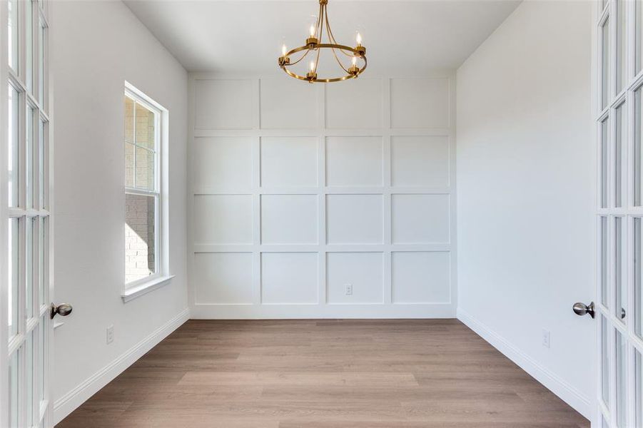 Spacious, unfurnished interior of a new home in Settler’s Glen, New Fairview (Image 13).