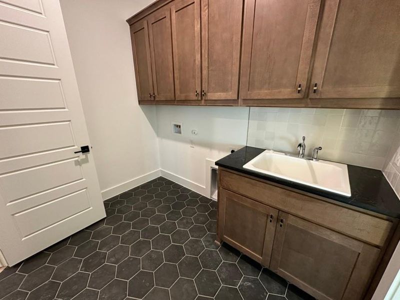 Furnished interior view inside a new home in Eagle Ridge Estates, Weatherford (Image 8). Furnished interior view inside a new home in Eagle Ridge Estates, Weatherford (Image 8).