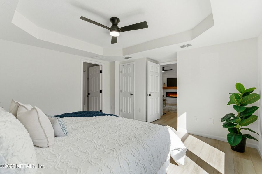 Furnished interior view inside a new home in , Jacksonville (Image 18).