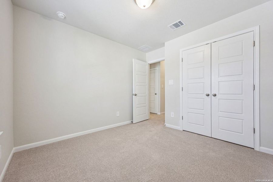 Spacious, unfurnished interior of a new home in Arcadia Ridge - Premier Series, San Antonio (Image 42).