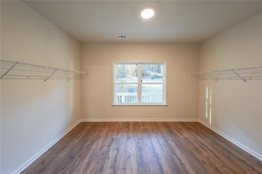 Spacious, unfurnished interior of a new home in , Dawsonville (Image 23).