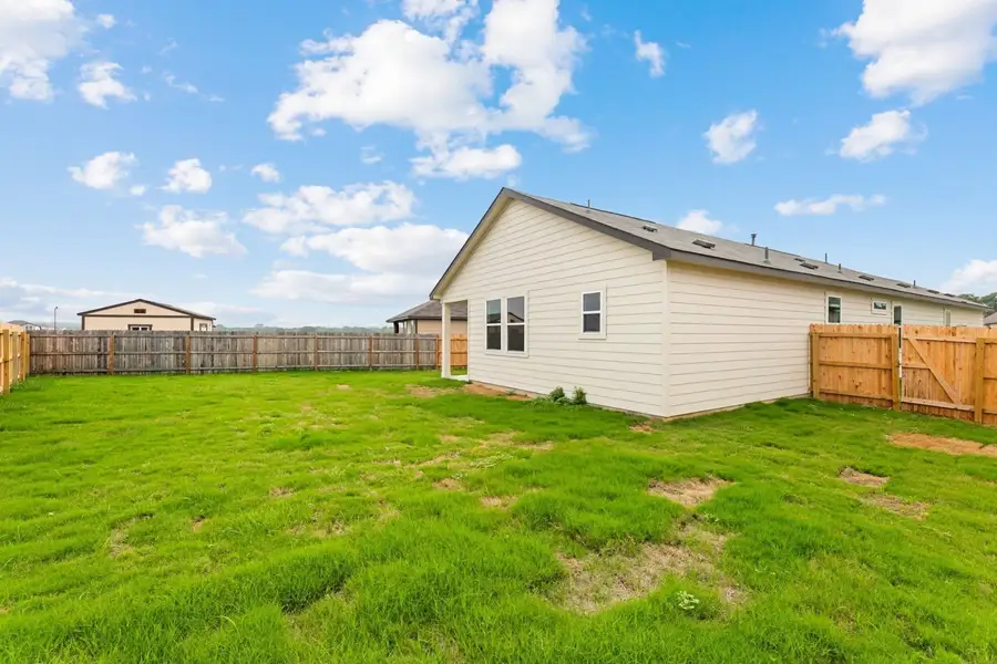 Representative exterior details of a home built from the Pecos by Hakes Brothers in Veranda Designer, San Antonio (Image 3).