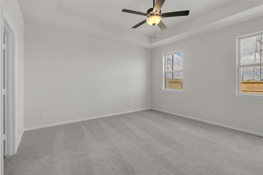 Spacious, unfurnished interior of a new home in Elyson, Katy (Image 8).