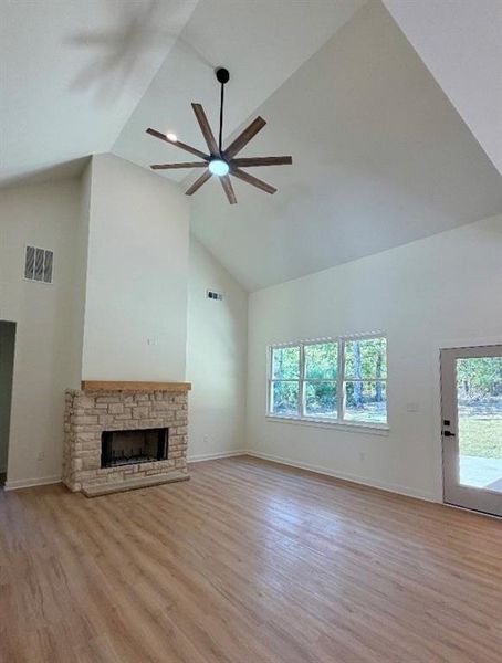 Spacious, unfurnished interior of a new home in , Rome (Image 35). Spacious, unfurnished interior of a new home in , Rome (Image 35).