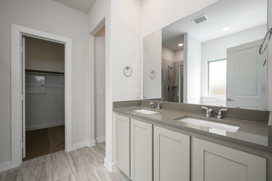 Representative furnished interior of a home built from the Seabrook by Stonehollow Homes in Heritage Grove, Blue Ridge (Image 7).