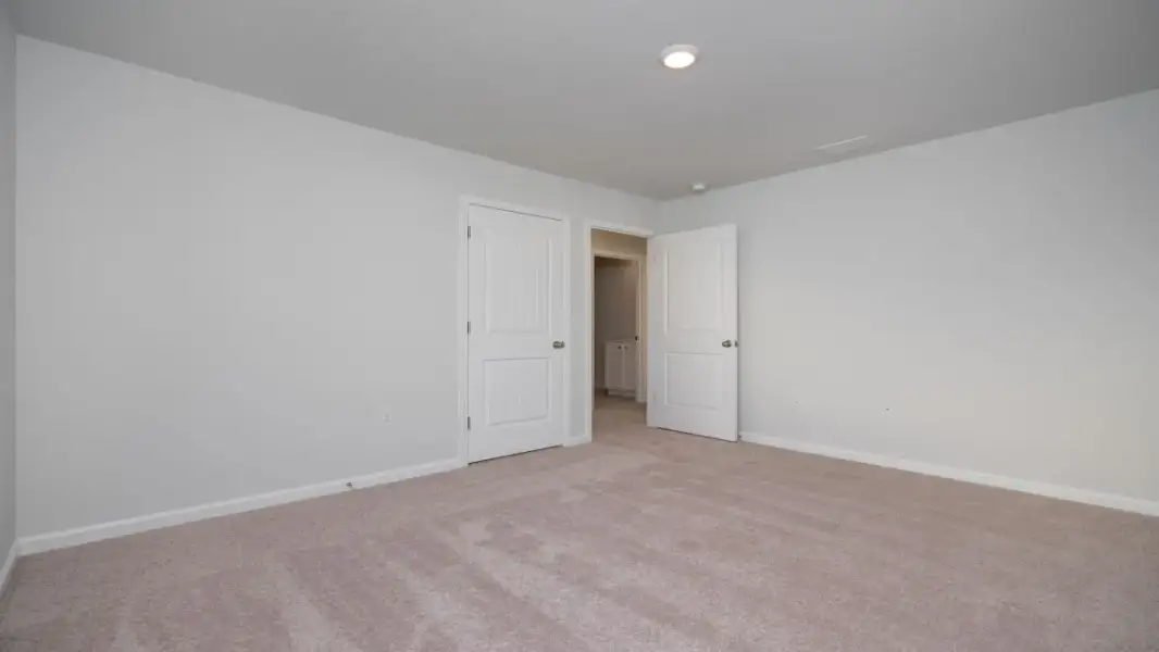 Representative unfurnished interior of a home built from the Elle by D.R. Horton in Brookside, Richlands (Image 35).
