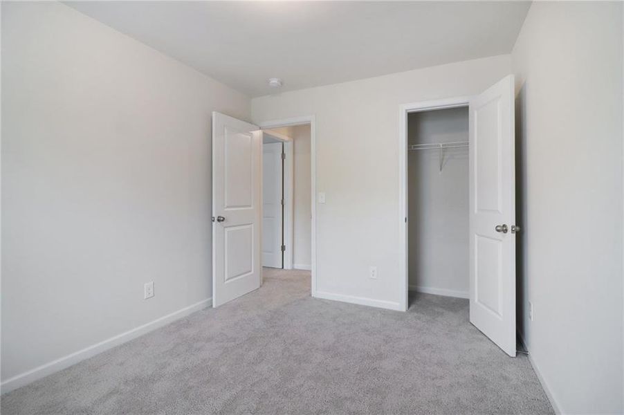 Spacious, unfurnished interior of a new home in Cambridge at Towne Center, Hoschton (Image 19).