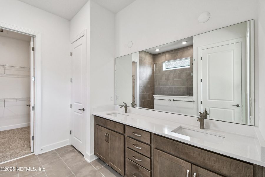 Furnished interior view inside a new home in Crosswinds 40’, Ponte Vedra (Image 6).