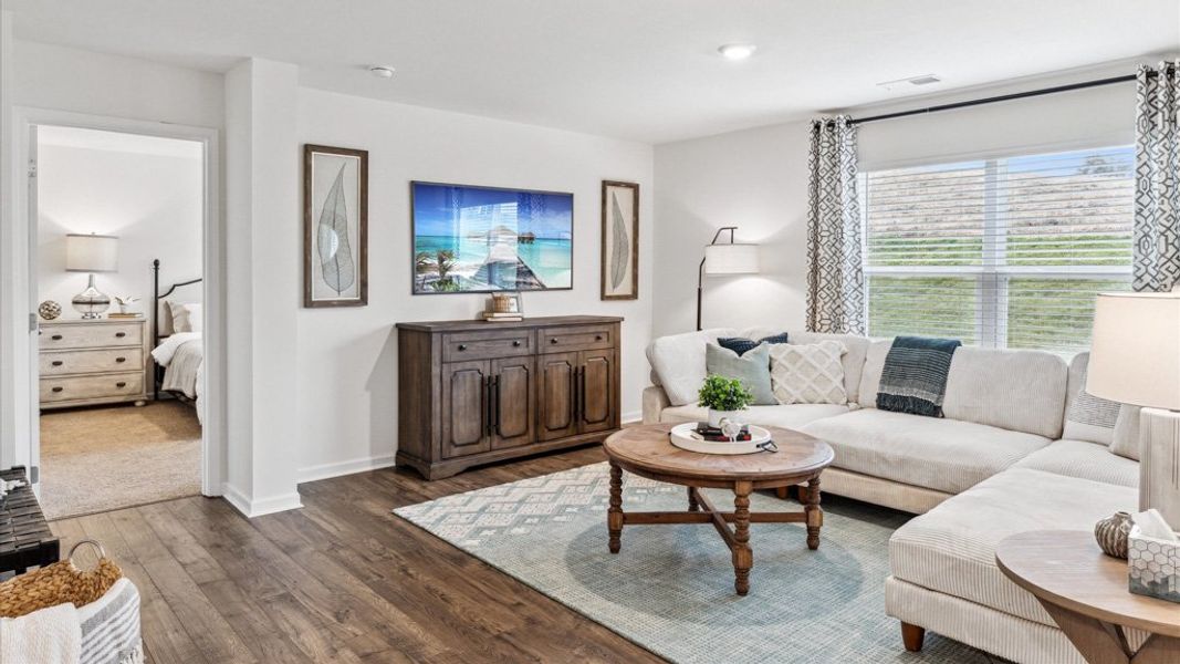 Representative furnished interior of a home built from the Cali by D.R. Horton in Emory Creek, Harriman (Image 9).