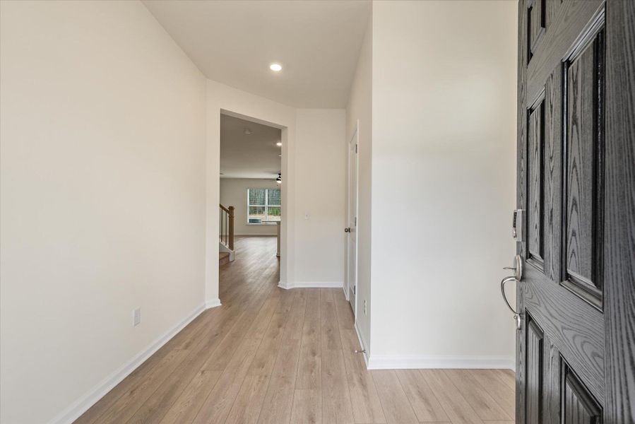 Spacious, unfurnished interior of a new home in The Landings at Montague, Goose Creek (Image 23).