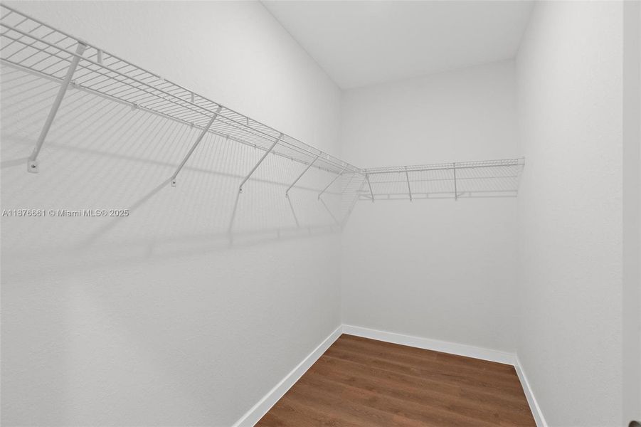 Image 34 of a home in .