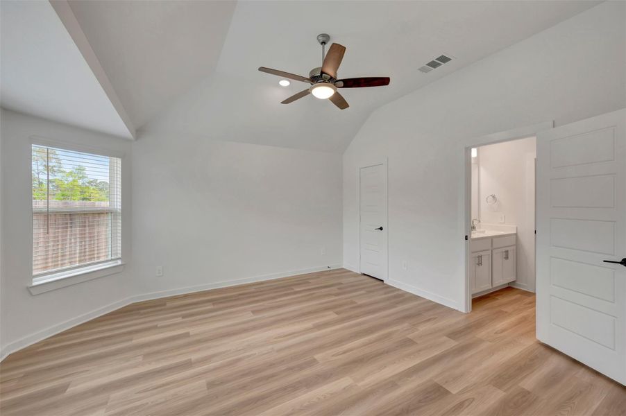 Spacious, unfurnished interior of a new home in Magnolia Ridge, Magnolia (Image 29). Spacious, unfurnished interior of a new home in Magnolia Ridge, Magnolia (Image 29).