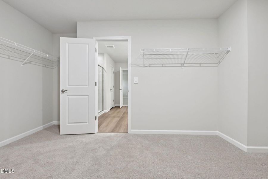 37-web-or-mls-Raleigh - Oak Manor - 548