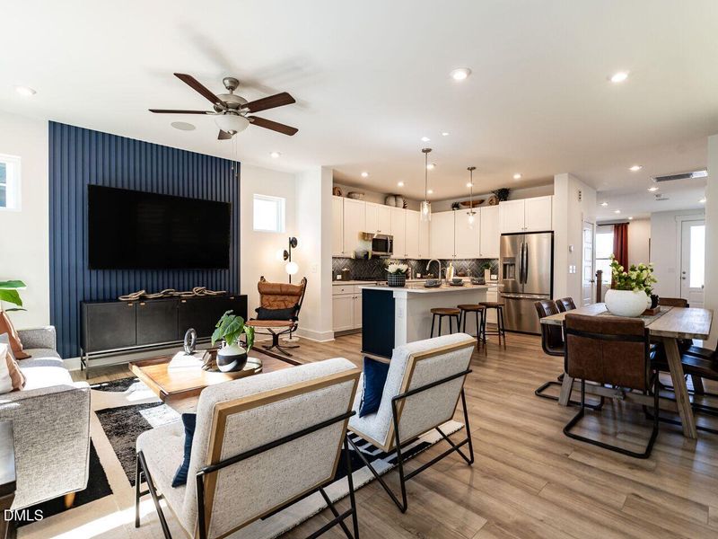 021-1280x960-living-room