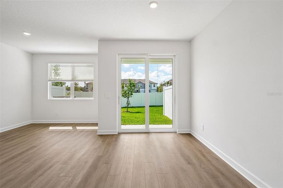 Spacious, unfurnished interior of a new home in , Tampa (Image 20).