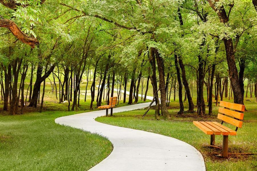 Community amenities in Wildridge, Oak Point (Image 36).