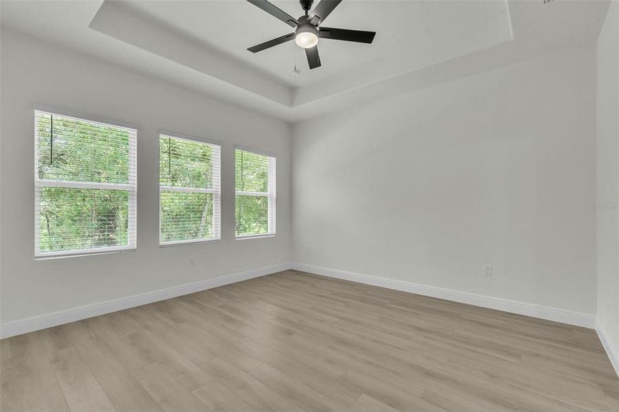 Spacious, unfurnished interior of a new home in , Fruitland Park (Image 28).