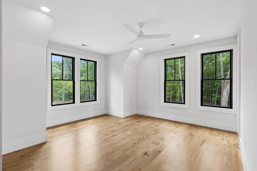 Spacious, unfurnished interior of a new home in , Johns Island (Image 74).