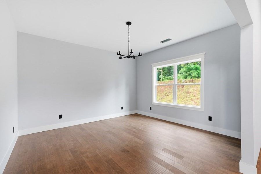 Spacious, unfurnished interior of a new home in , Ellijay (Image 20).