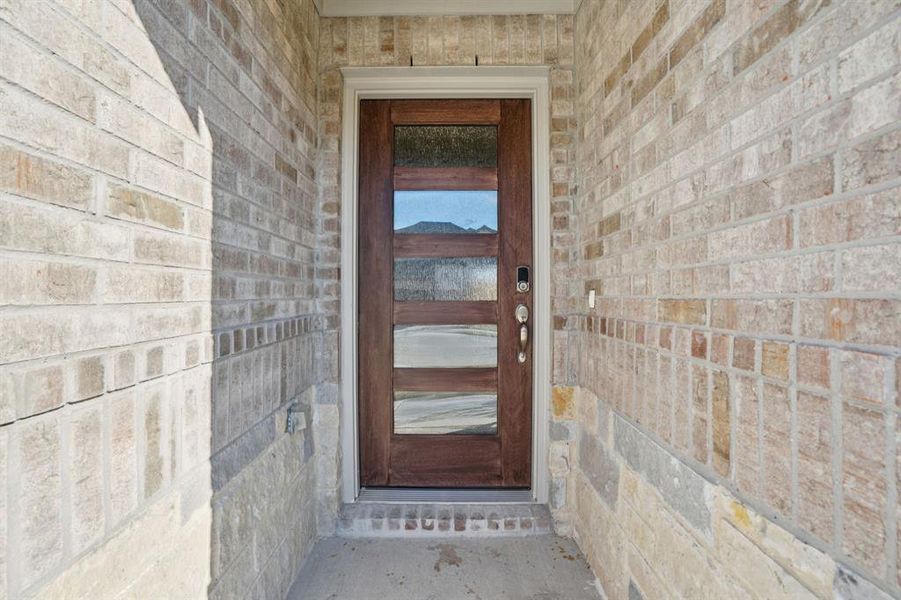 Exterior details and patio area of a home in Windmore, Princeton (Image 26).