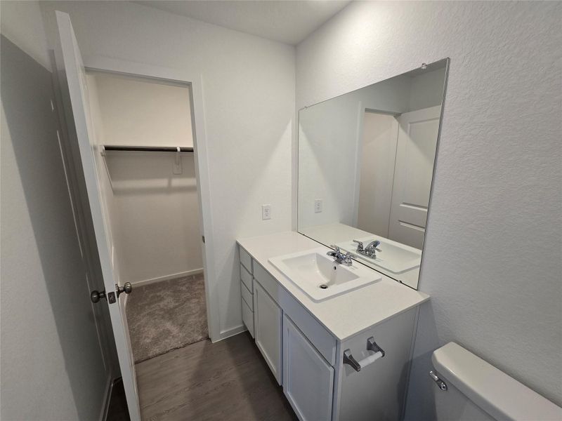 *Not actual home, pictures representative of same floorplan*