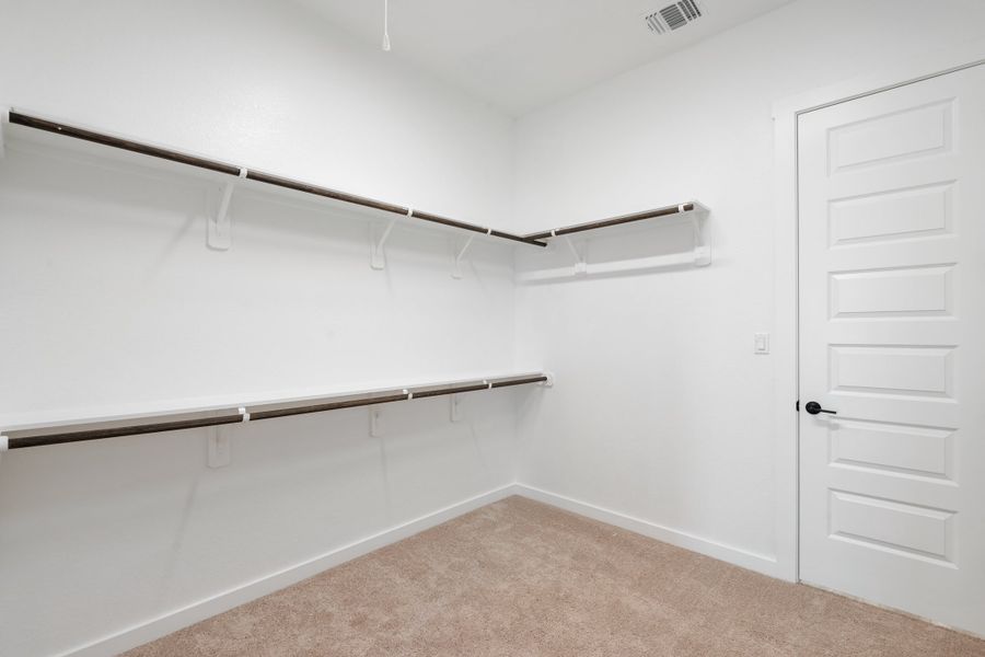 Spacious, unfurnished interior of a new home in Lariat, Liberty Hill (Image 43).
