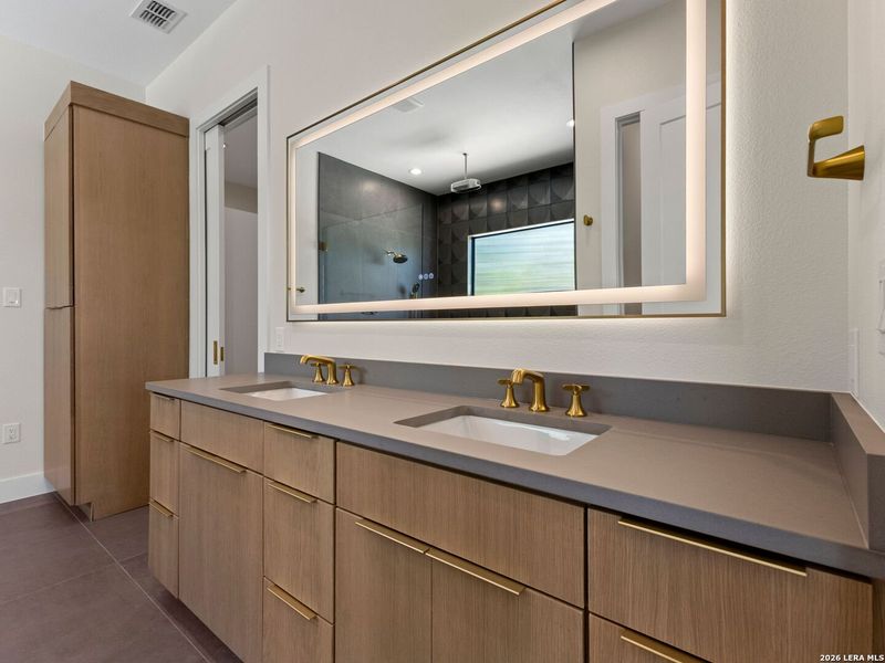 Furnished interior view inside a new home in , Boerne (Image 11).