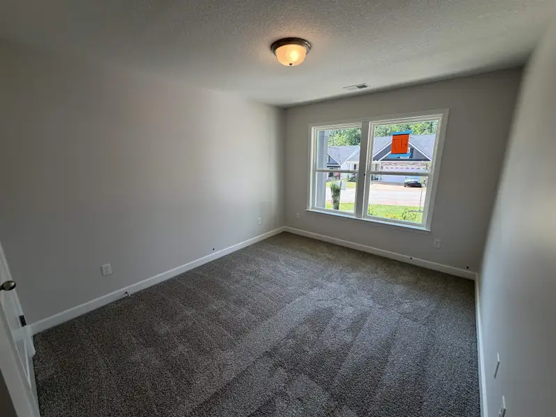 Spacious, unfurnished interior of a new home in Cleveland Meadows, Spartanburg (Image 11).