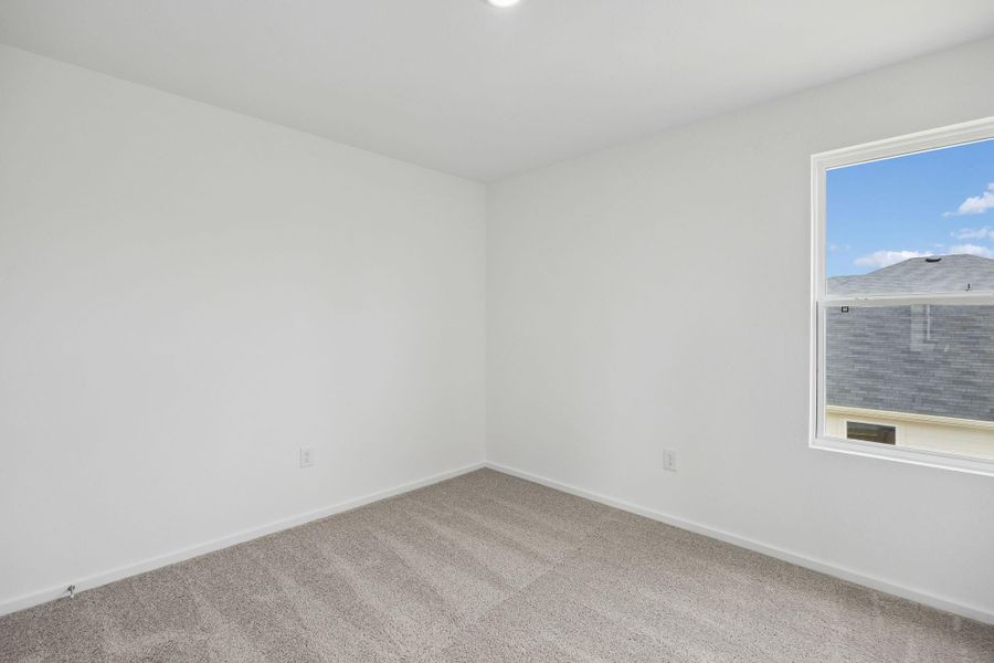Spacious, unfurnished interior of a new home in Windcress, Cove (Image 20).