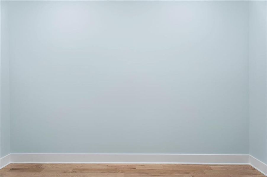 Spacious, unfurnished interior of a new home in , Summerville (Image 34).