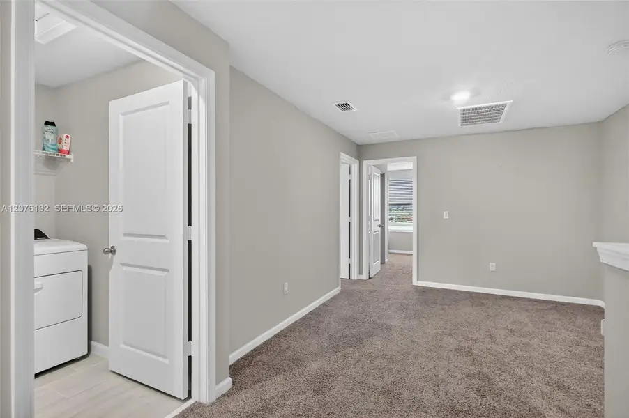 Spacious, unfurnished interior of a new home in , Stuart (Image 16).