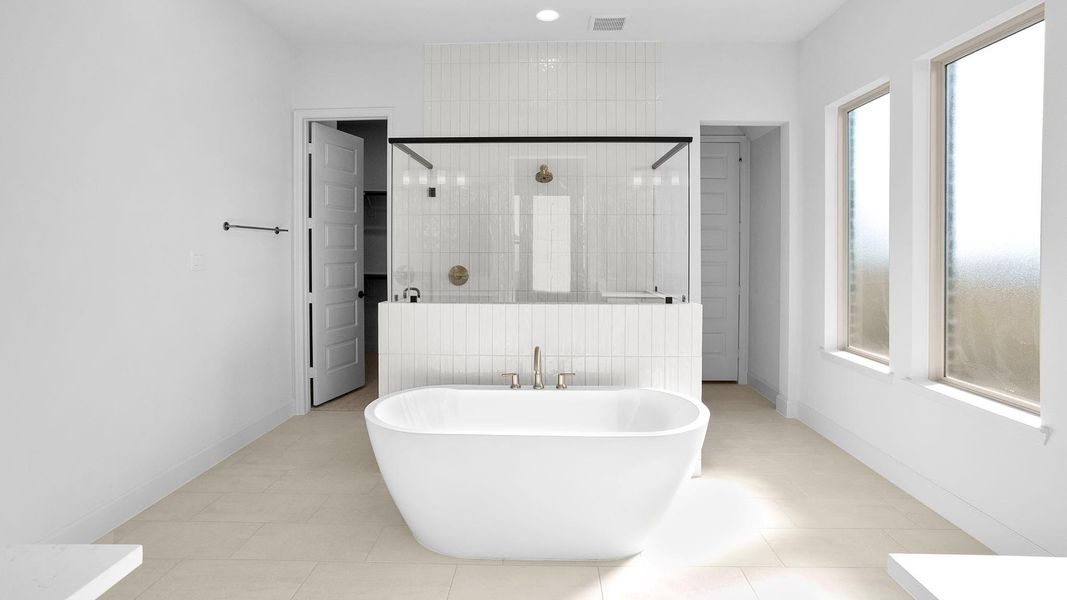 Furnished interior view inside a new home in Briarley 70', Montgomery (Image 9).