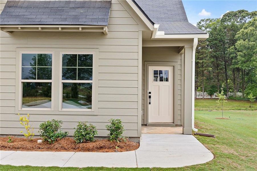 Exterior details and patio area of a home in , Carrollton (Image 19).