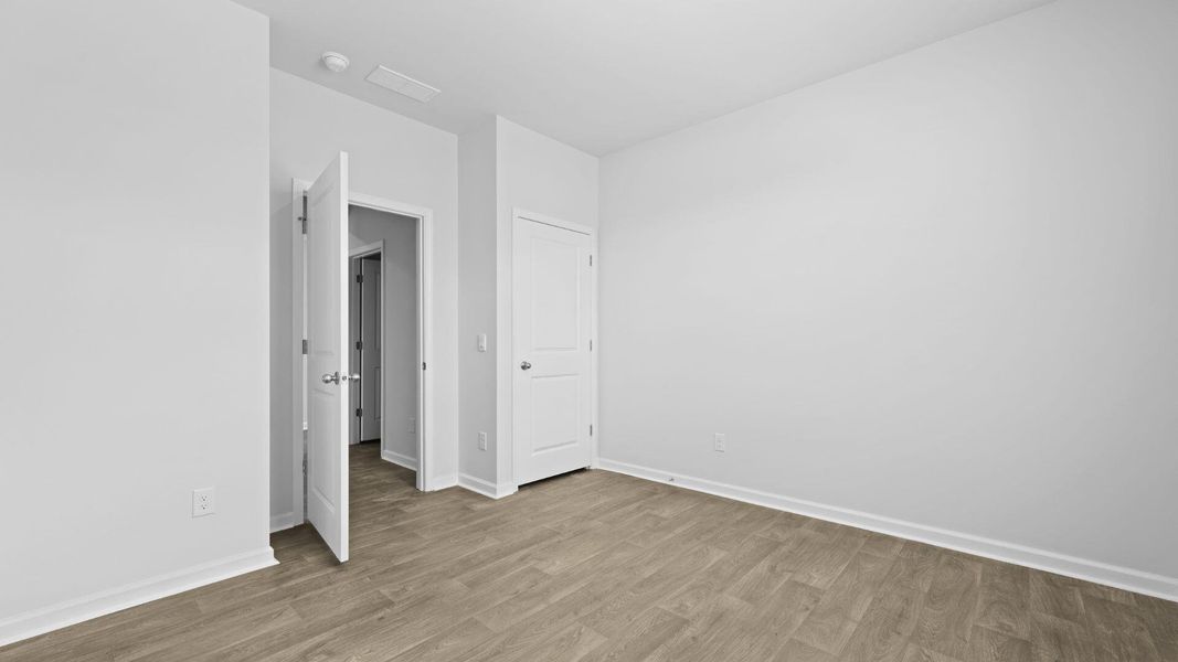 Spacious, unfurnished interior of a new home in The Ranch, Holly Hill (Image 9).