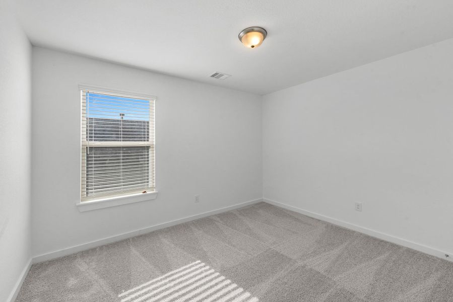 Spacious, unfurnished interior of a new home in Beacon Hill, Waller (Image 24).