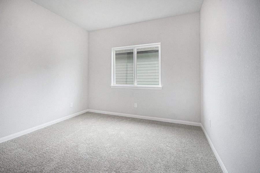 Spacious, unfurnished interior of a new home in , Bay City (Image 24).