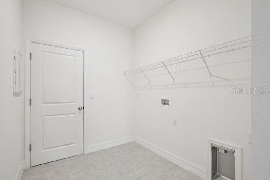 Spacious, unfurnished interior of a new home in , Punta Gorda (Image 30).