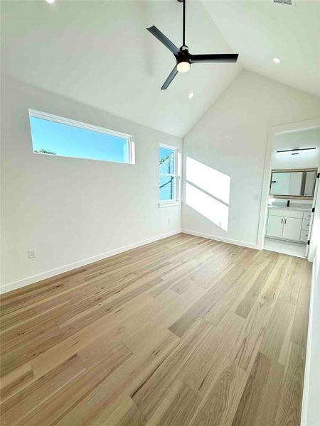 Spacious, unfurnished interior of a new home in , Austin (Image 15).