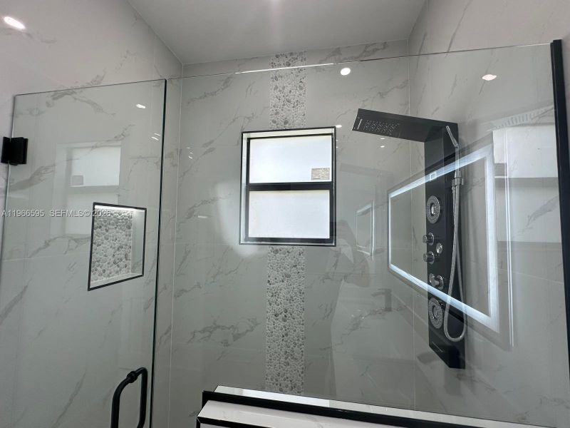 Close-up of interior finishes inside a home in , Lehigh Acres (Image 11).