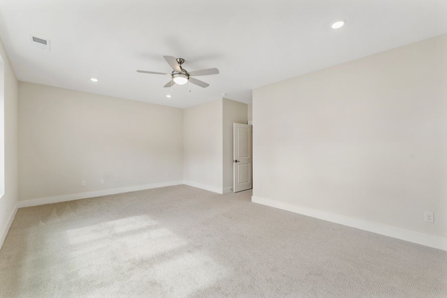 Spacious, unfurnished interior of a new home in Suter Estates, Easley (Image 43).