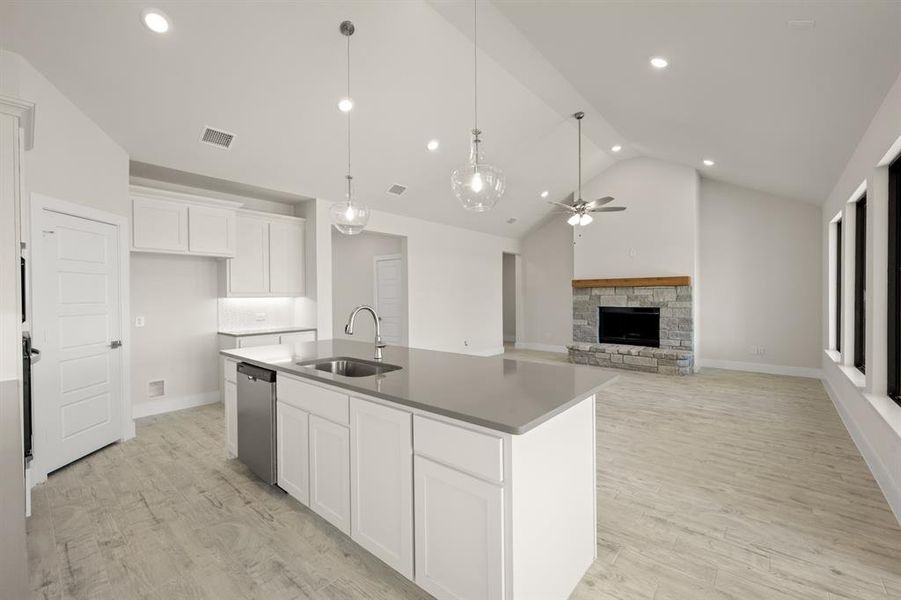 2320 Oak Knoll- Kitchen-4 2320 Oak Knoll- Kitchen-4