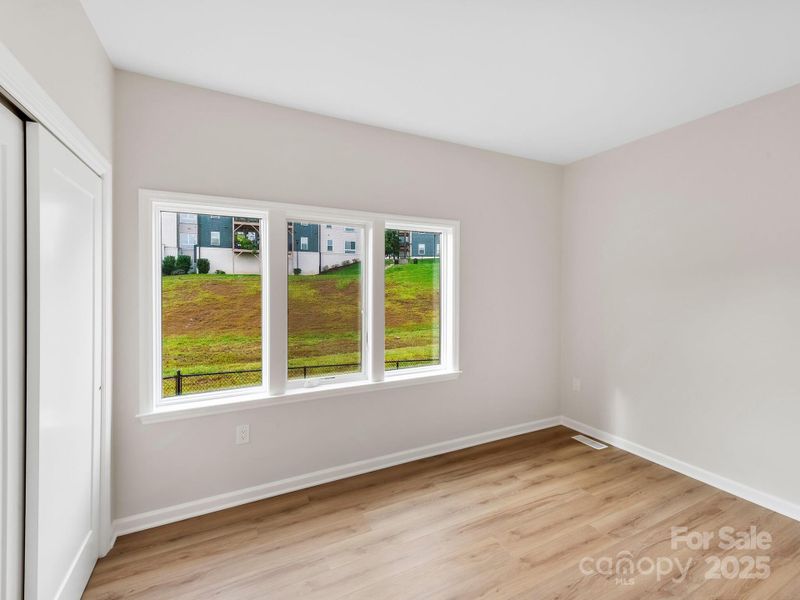 Spacious, unfurnished interior of a new home in , Asheville (Image 20).