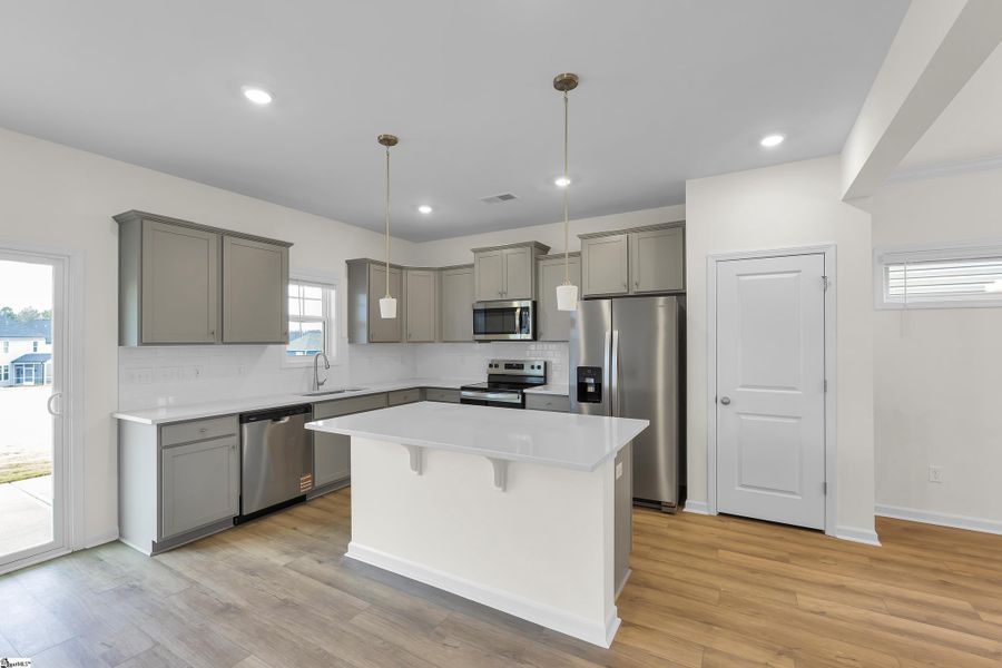 Furnished interior view inside a new home in Sedona, Greenville (Image 5).